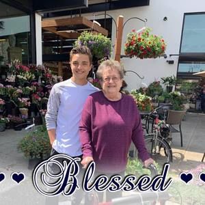 Meet your Posher, Ellen